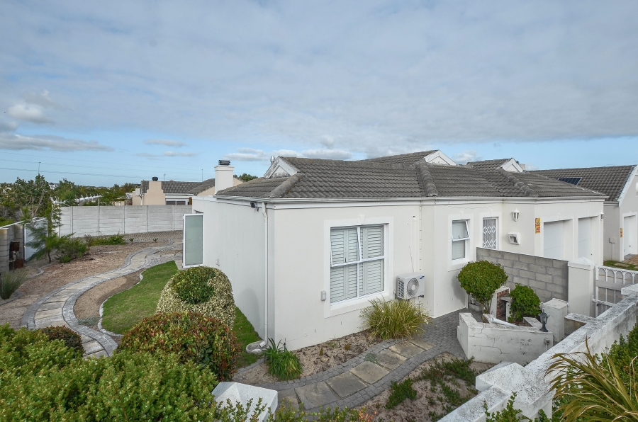 3 Bedroom Property for Sale in Sunningdale Western Cape